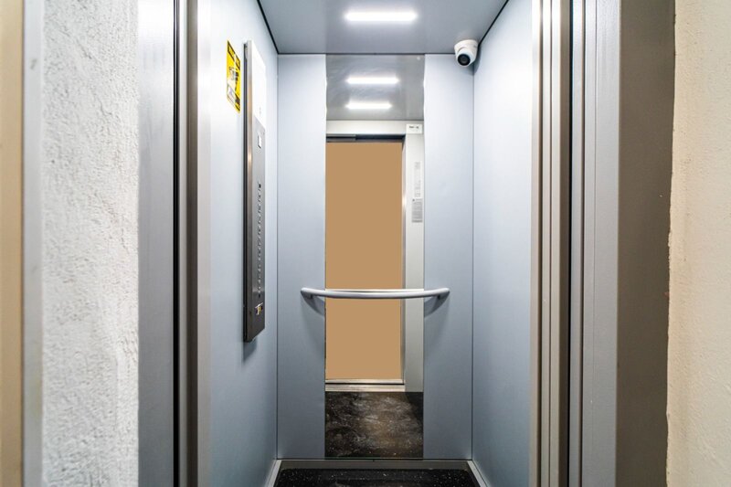 Drumul Taberei 2 camere, 38 mp, decomandat, 5/10, bloc reabilitat, metrou aproape