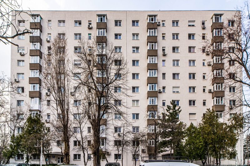 Drumul Taberei 2 camere, 38 mp, decomandat, 5/10, bloc reabilitat, metrou aproape